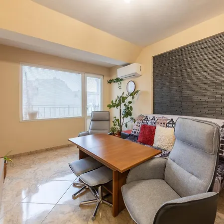 アパート Budget Flat Near Market & Bus Station *