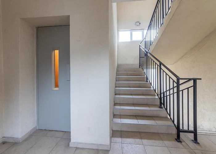 Апартаменты Budget Flat Near Market & Bus Station *