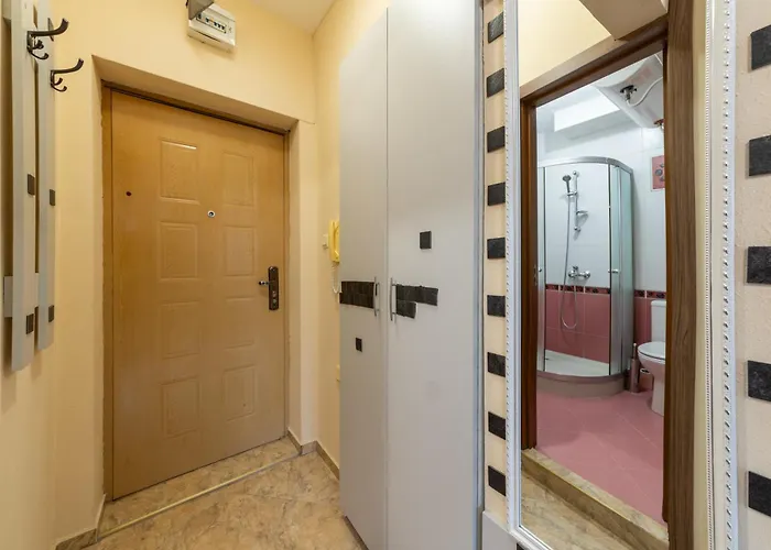 Апартаменты Budget Flat Near Market & Bus Station Варна