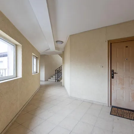 Budget Flat Near Market & Bus Station